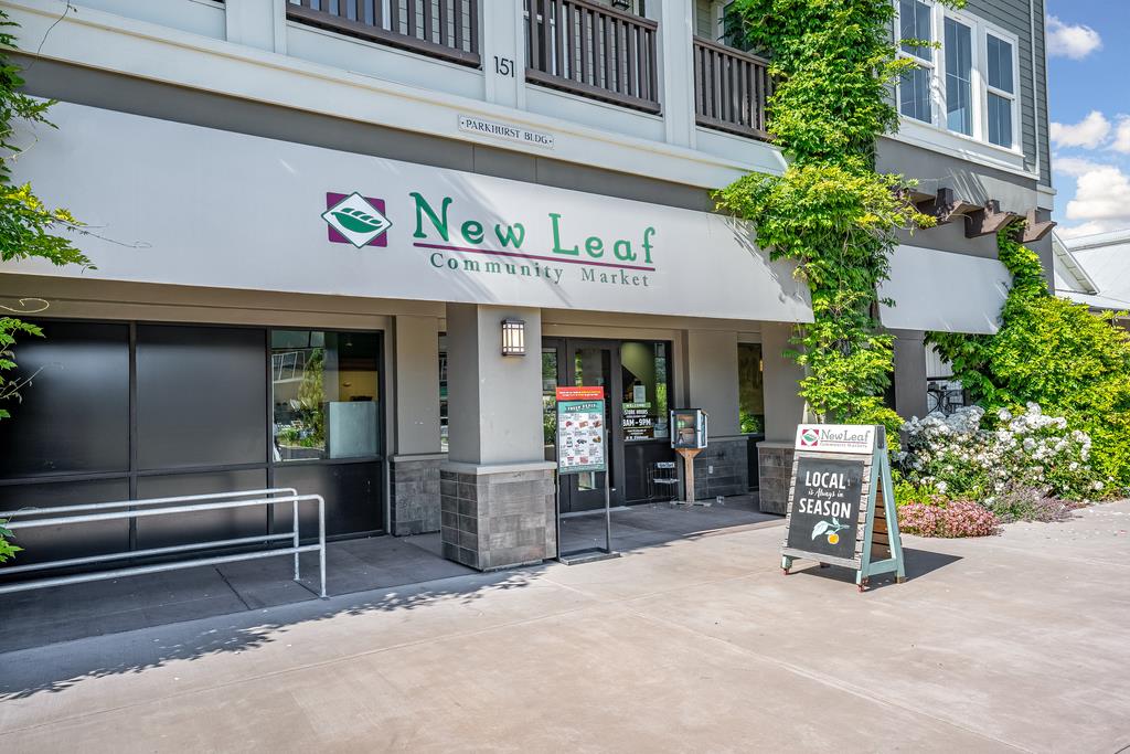 900 Mesa Grande Road Aptos, CA 95003 - Photo 25 of 30 a view of a street with chairs