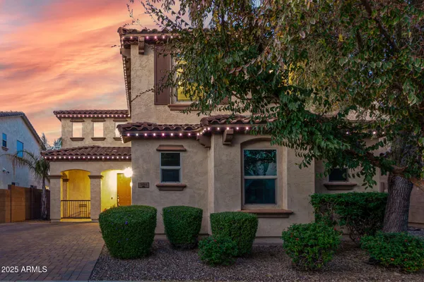 $568,000 | 3106 East Franklin Avenue, Gilbert, AZ 85295