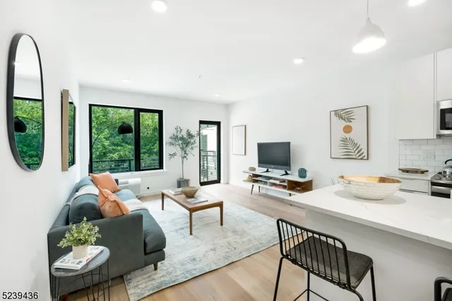 $3,150 | 803 South Avenue, Unit 507, Plainfield, NJ 07062