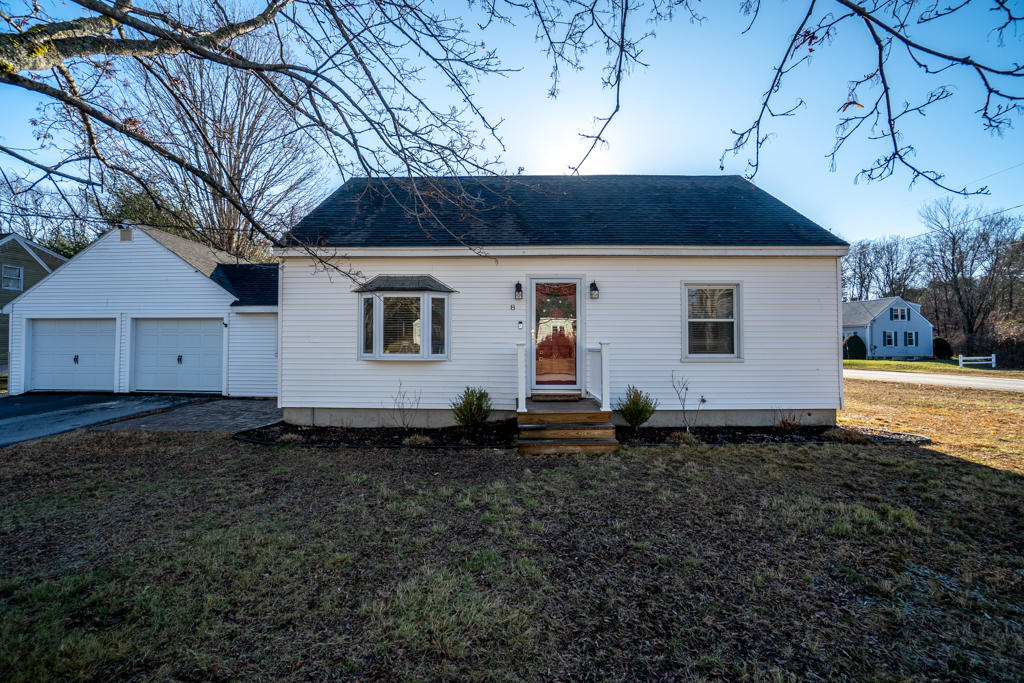8 Marie Street Gray, ME 04039 - Photo 2 of 27 Marie 8