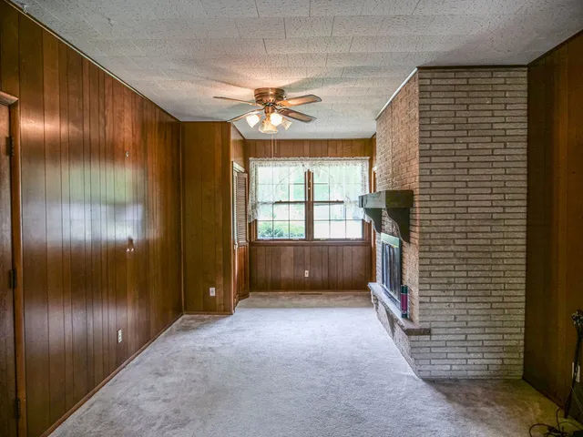 a view of entryway with a carpet