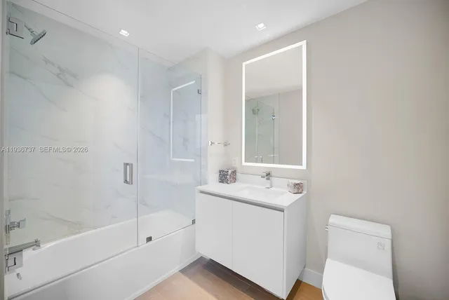 $3,850,000 | 700 Northeast 24th Street, Unit 5207, Miami, FL 33137