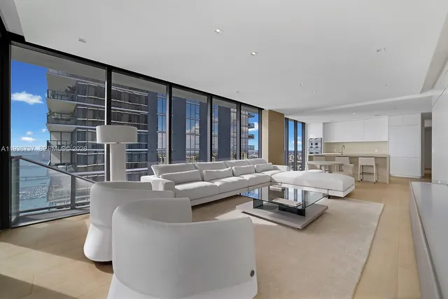 $3,850,000 | 700 Northeast 24th Street, Unit 5207, Miami, FL 33137