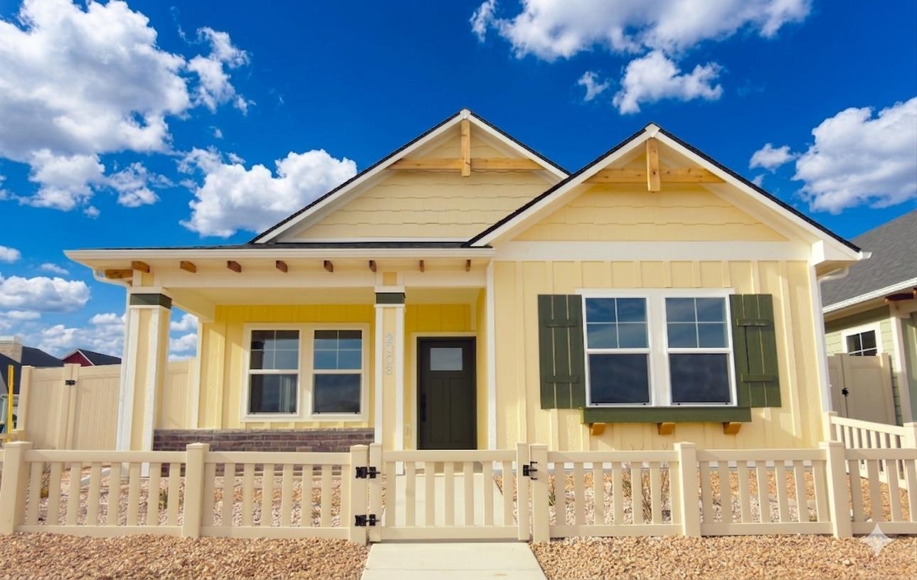 2003 Korima Drive Fruita, CO 81521 - Photo 1 of 19 front view of a house