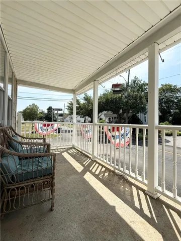 $2,500 | 313 State Street, Bristol, RI 02809