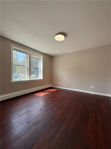 $2,500 | 313 State Street, Bristol, RI 02809