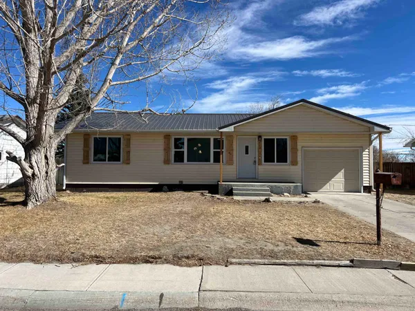 $269,000 | 713 North 16th Street East, Riverton, WY 82501