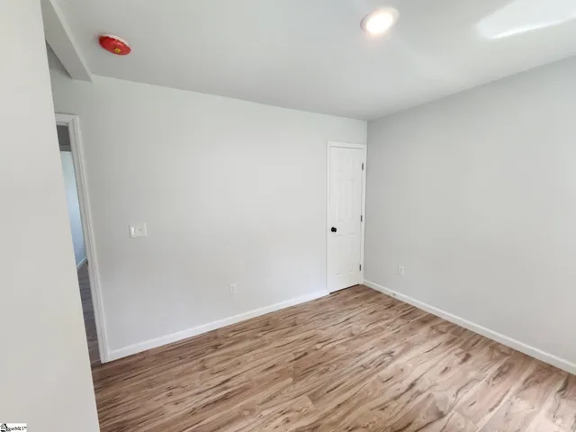 $1,300 | 109 2nd Street, Unit 1, Greenville, SC 29605