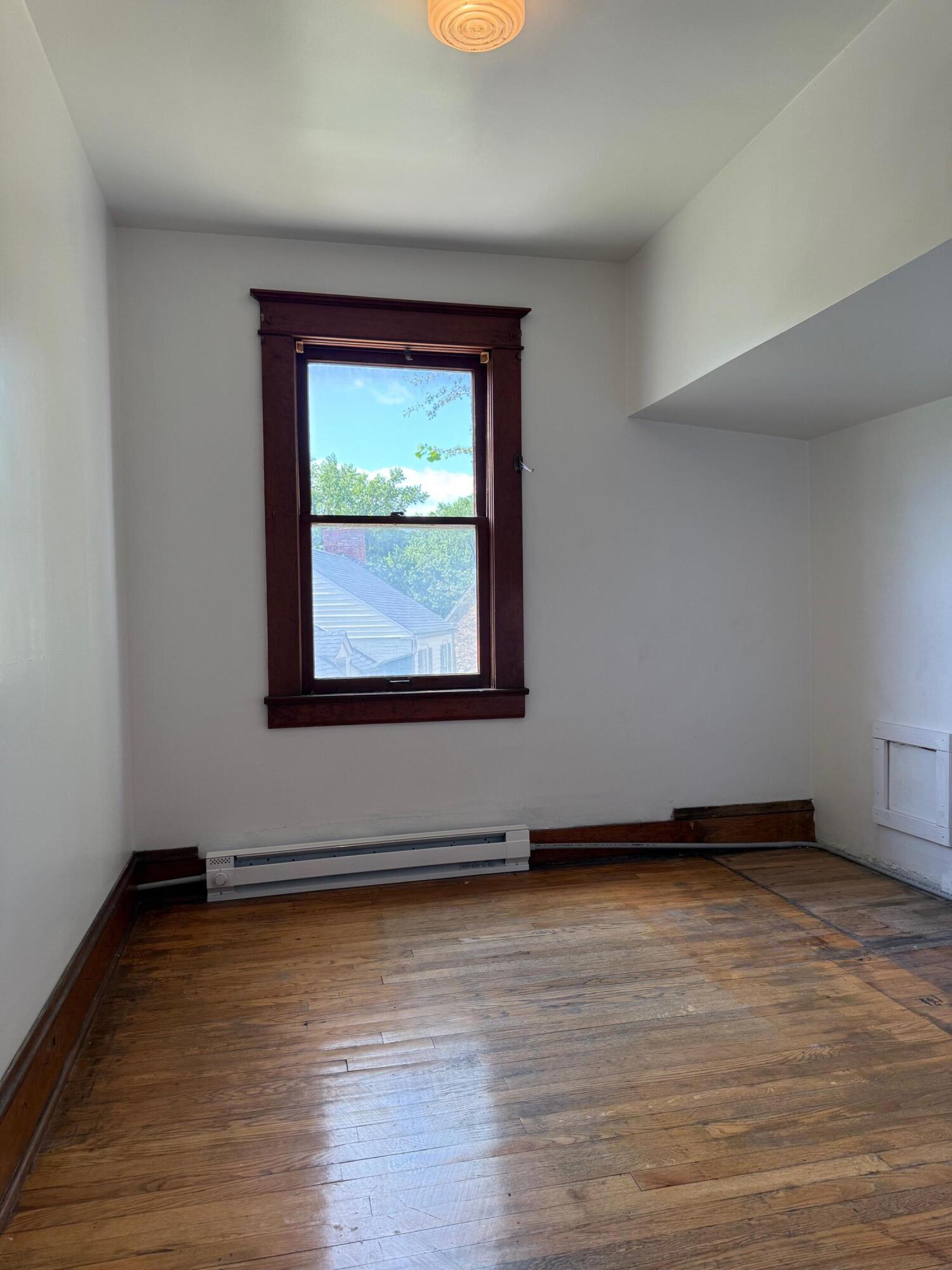 111 Rosedale Avenue Covington, VA 24426 - Photo 19 of 26 Upper Level Bedroom