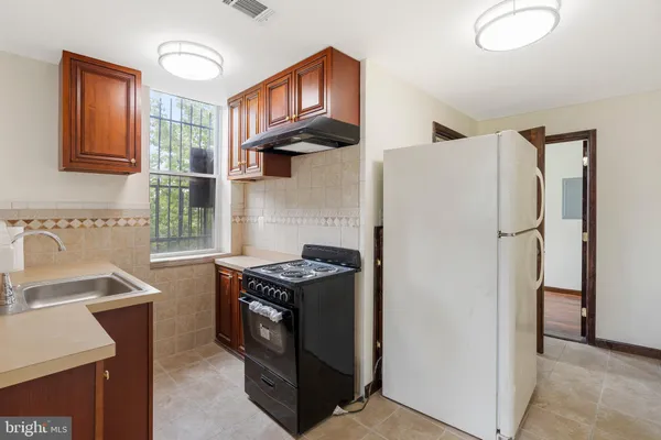$324,900 | 2400 Druid Hill Avenue, Baltimore, MD 21217