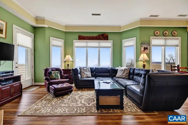 $389,000 | 1808 High Ridge, Roseland, VA 22967