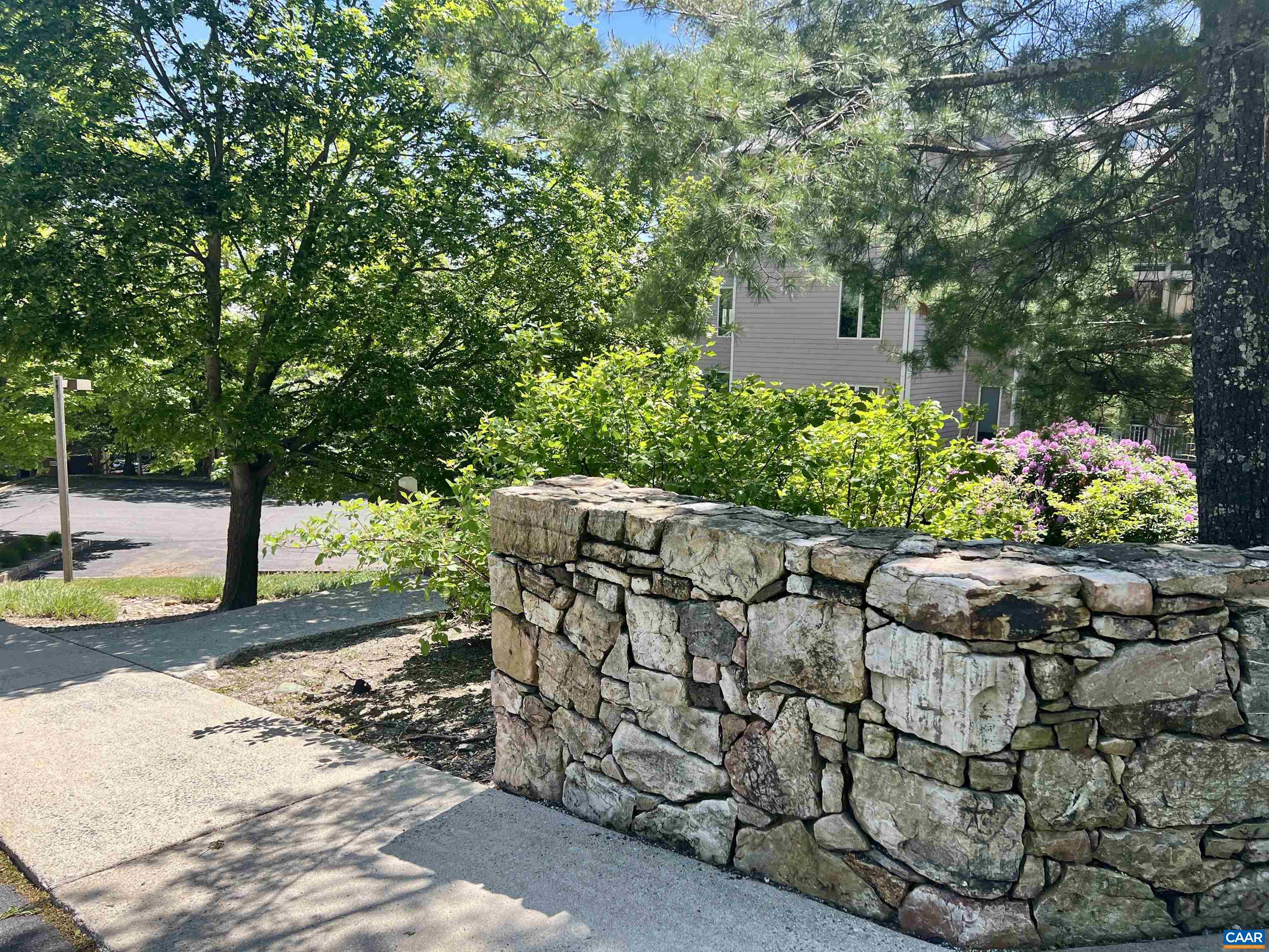 1808 High Ridge Roseland, VA 22967 - Photo 30 of 44 High Ridge Court Walkway