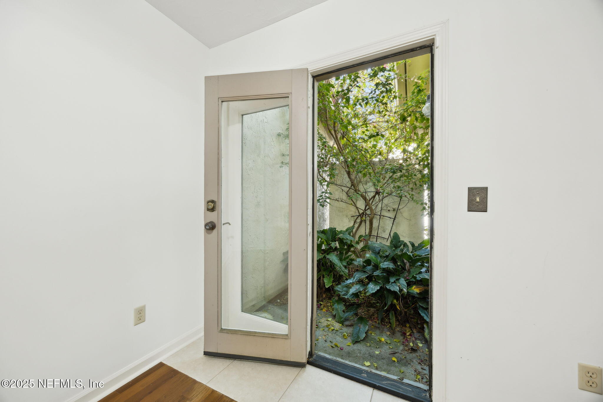 4063 Mizner Court Jacksonville, FL 32217 - Photo 22 of 28 Atrium