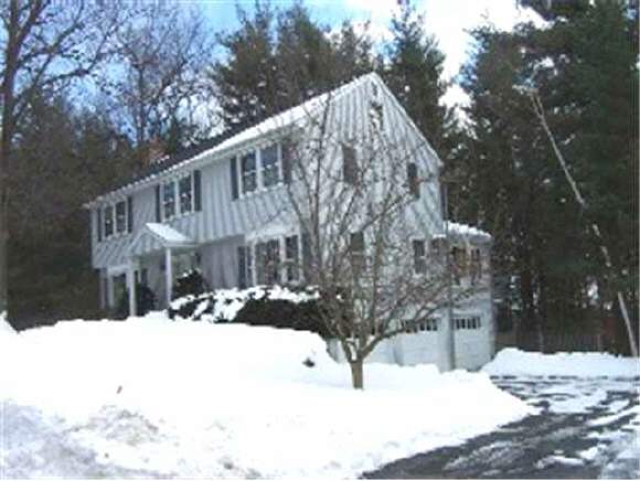 23 Whitman Road Nashua, NH 03062 - Photo 1 of 1