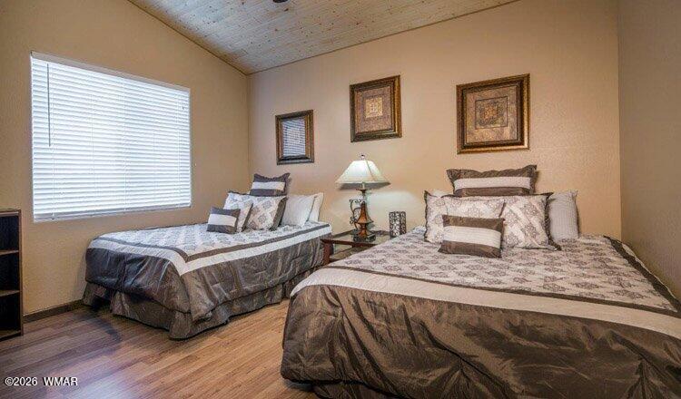 282 Main Street Eagar, AZ 85925 - Photo 13 of 14 GUEST BEDROOM