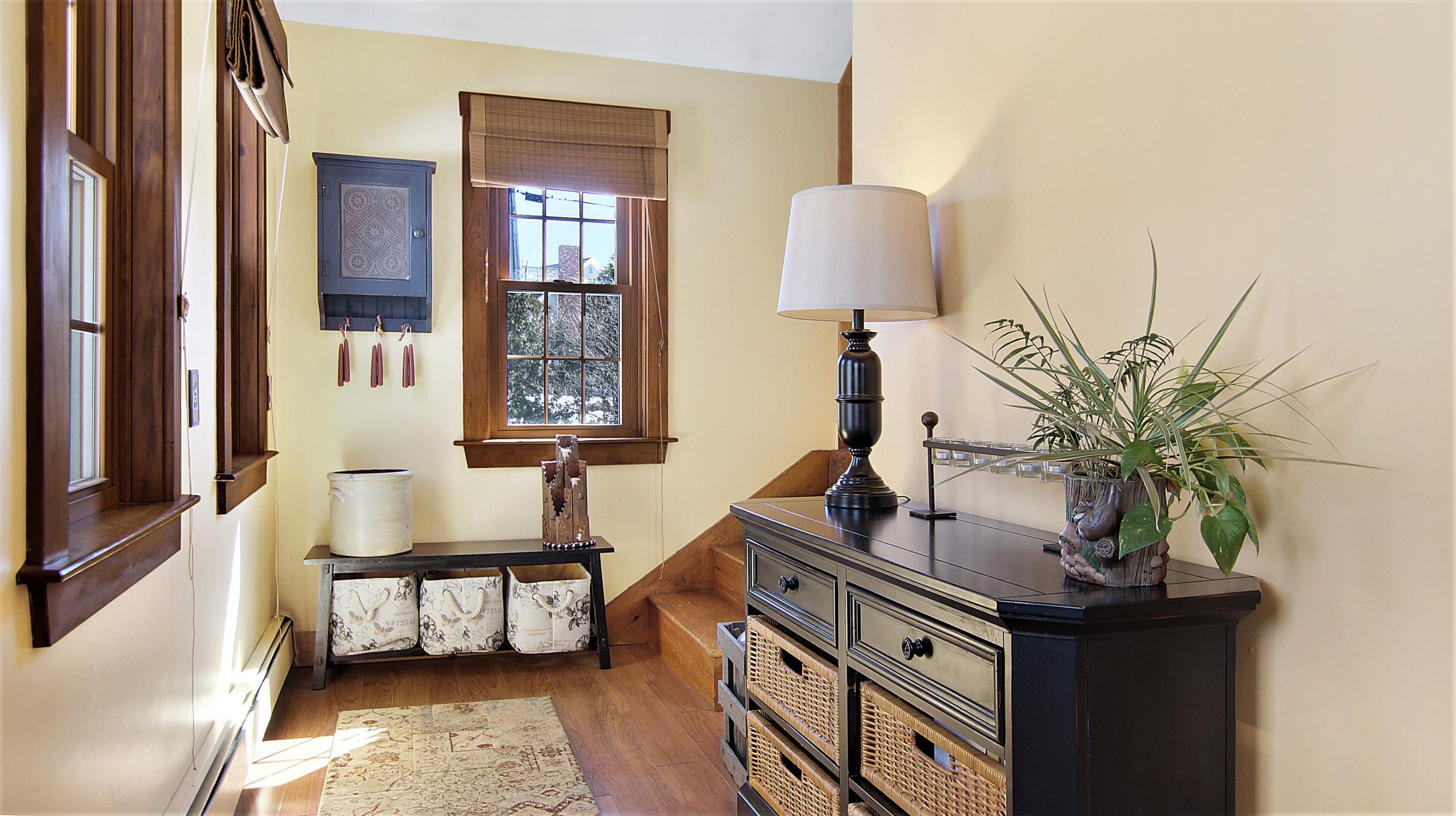 405 Mt Hope Road Sanford, ME 04073 - Photo 2 of 20 Entry-Mudroom