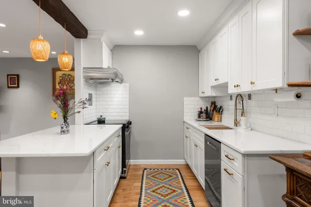 $3,650 | 48 Llanfair Road, Unit 7, Ardmore, PA 19003