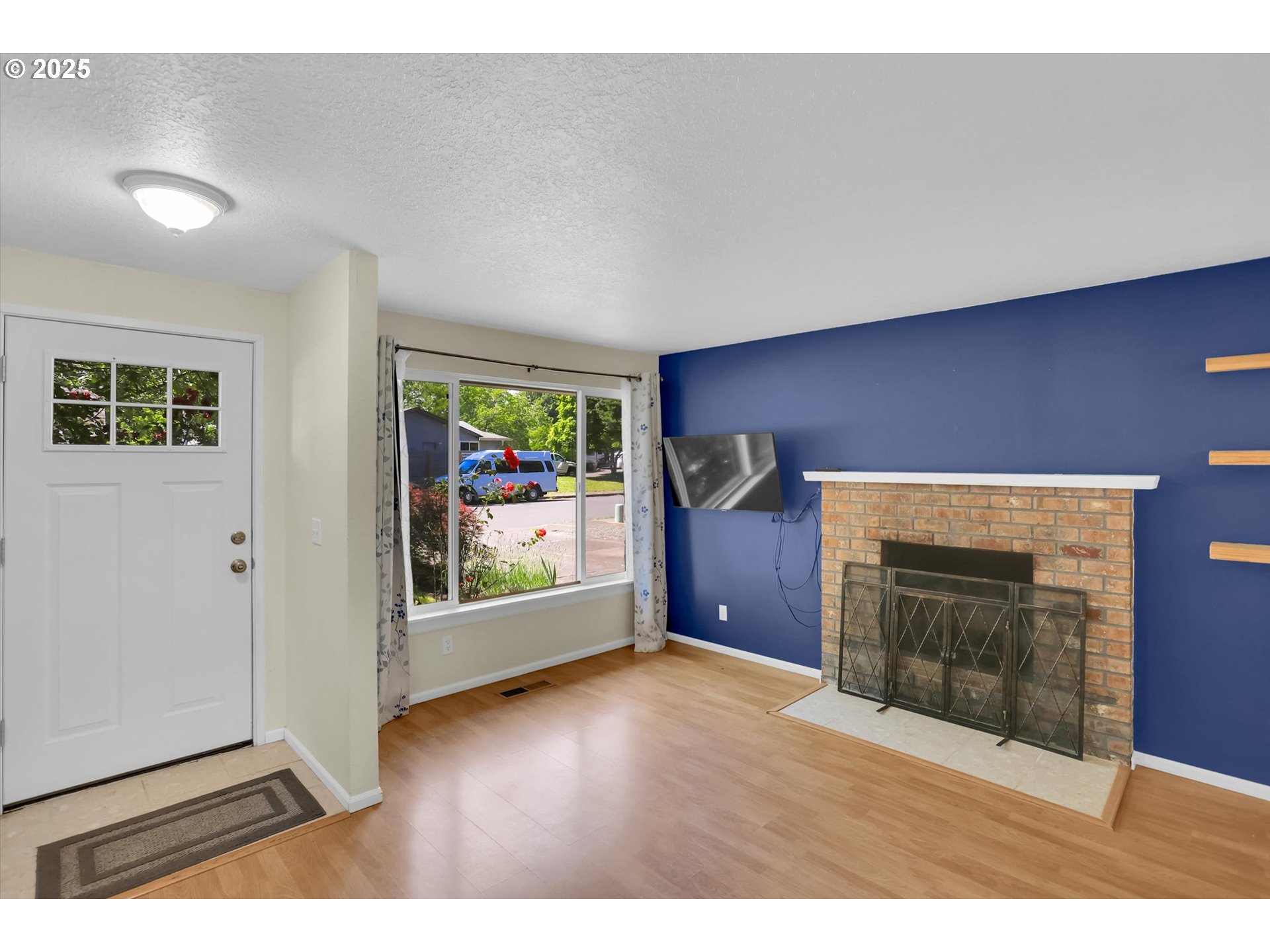 5477 Southeast Rancho Street Hillsboro, OR 97124 - Photo 7 of 44 Gallery Image 7