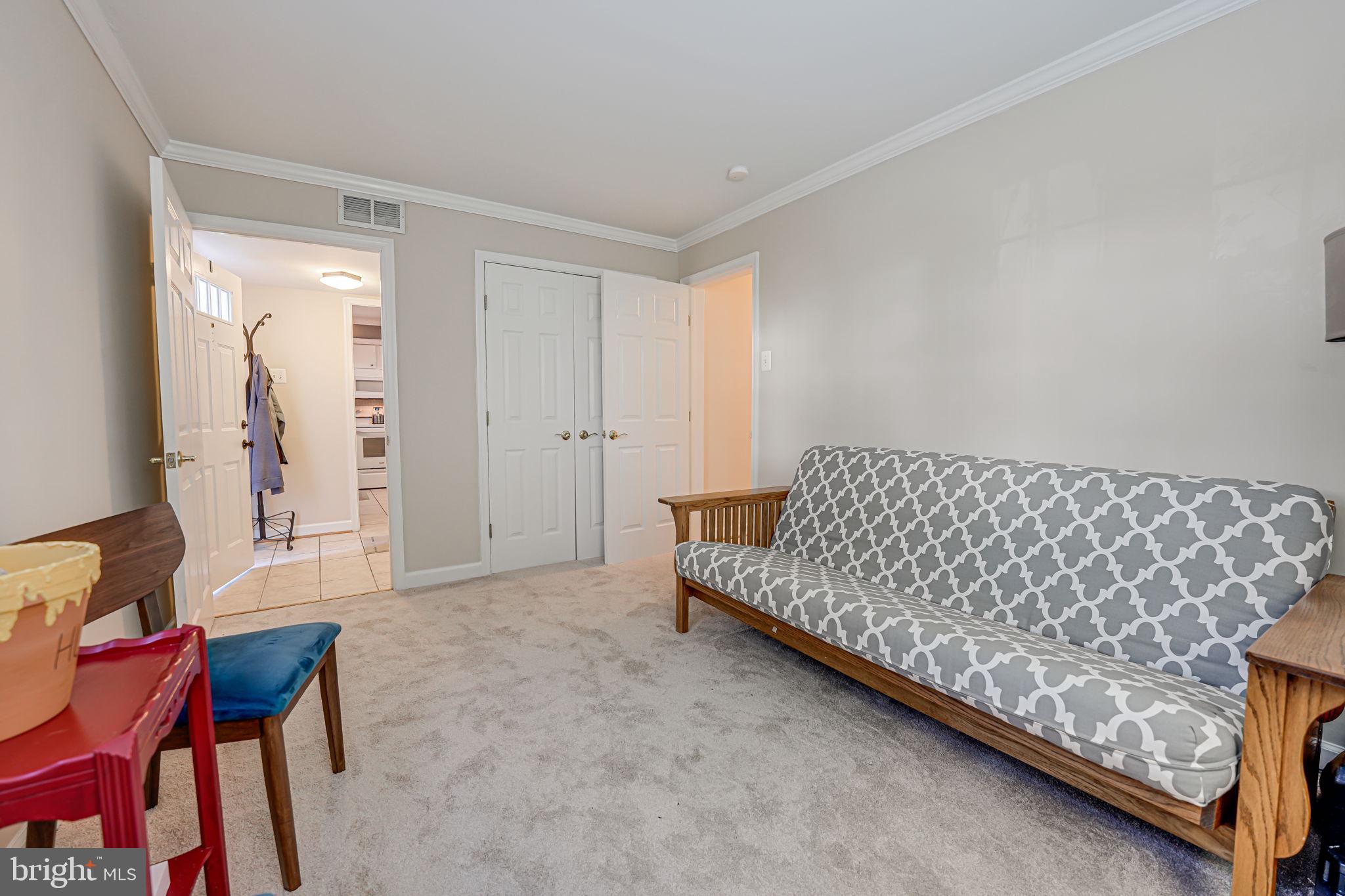 14499 Golden Oak Road Centreville, VA 20121 - Photo 5 of 24