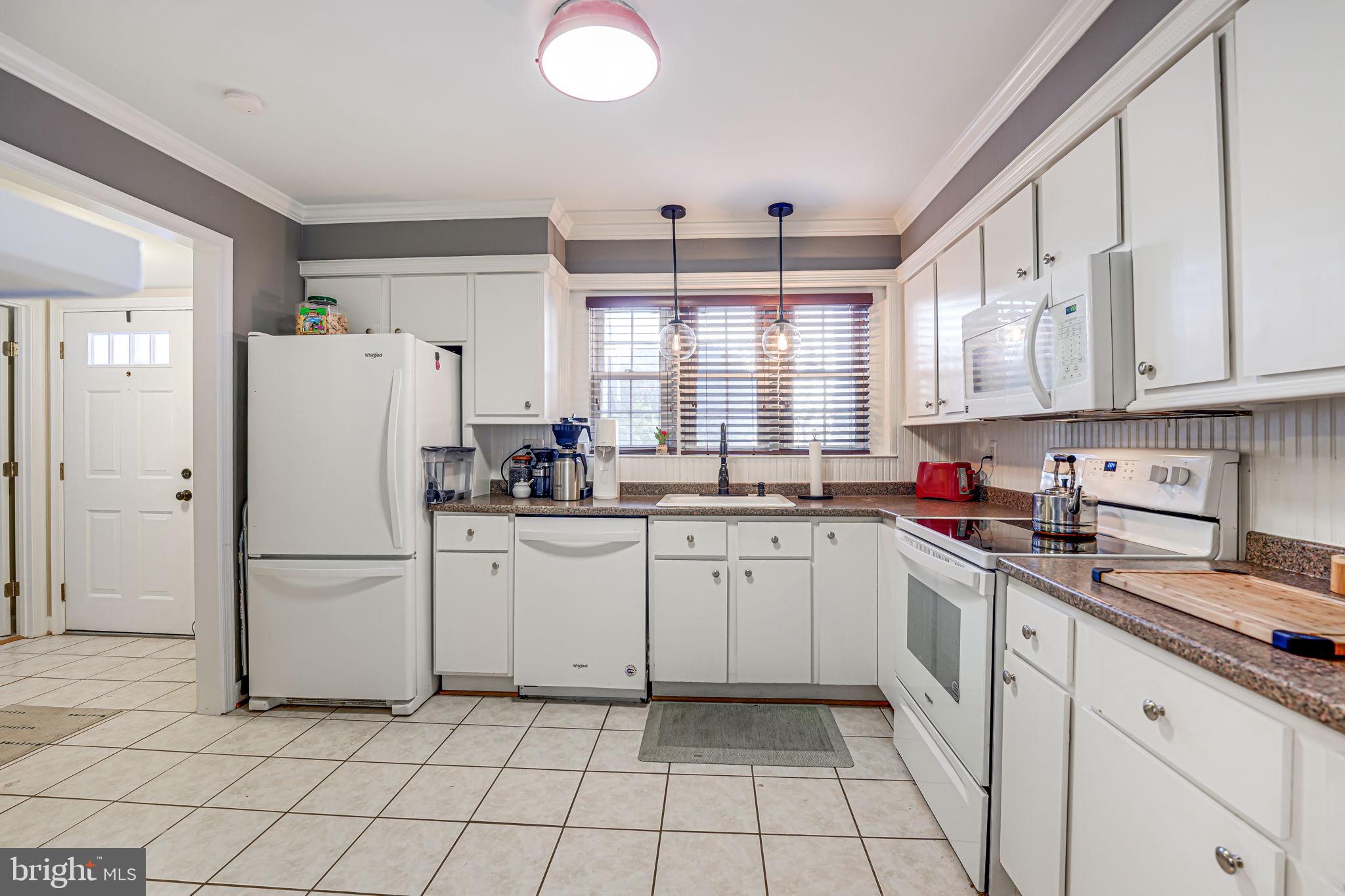 14499 Golden Oak Road Centreville, VA 20121 - Photo 8 of 24