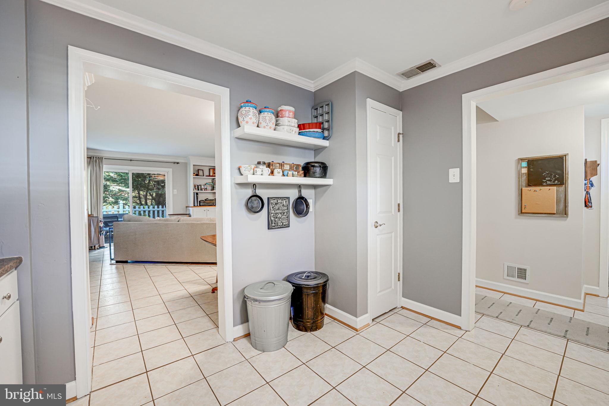 14499 Golden Oak Road Centreville, VA 20121 - Photo 9 of 24