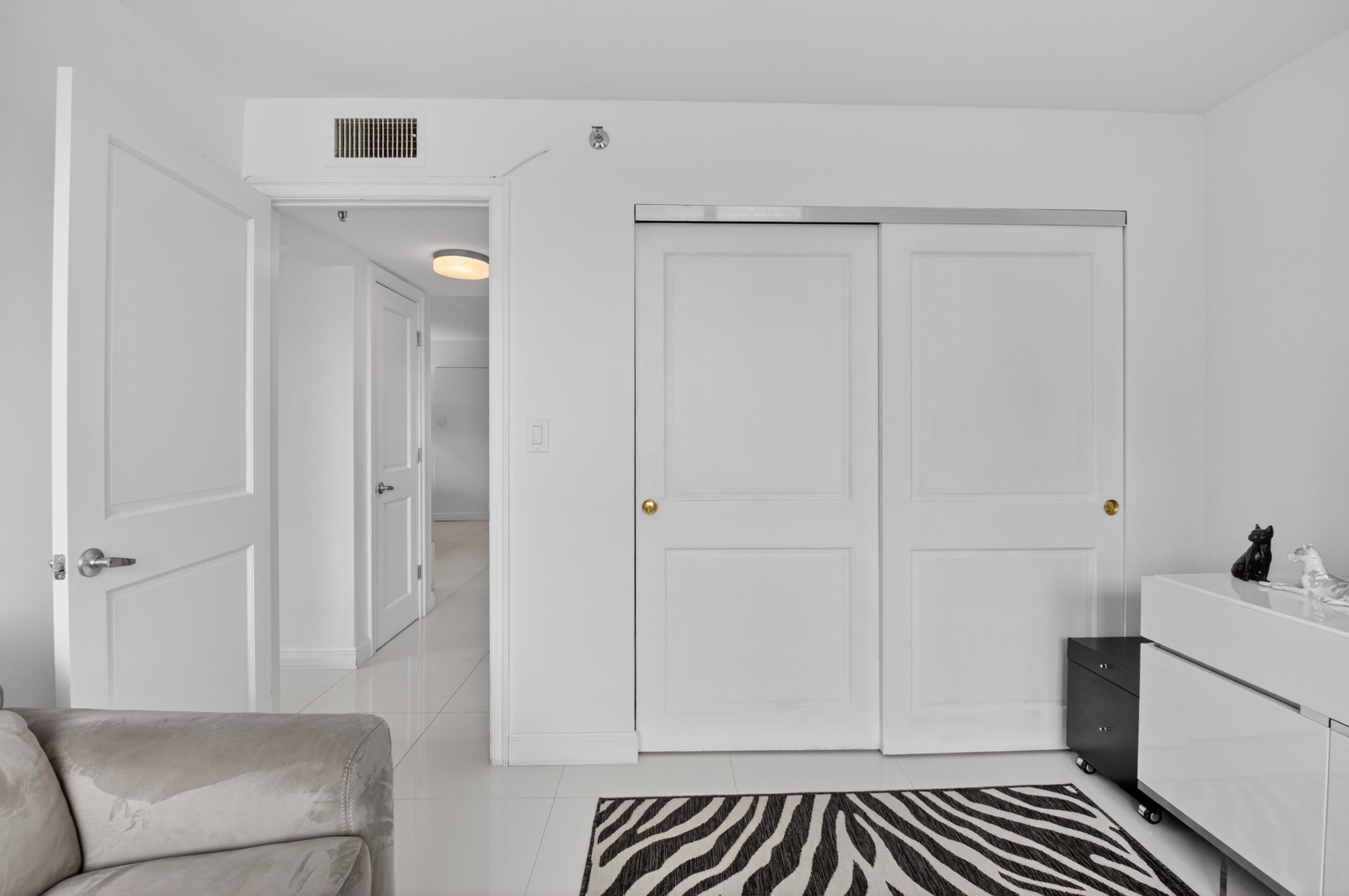 7738 Lakeside Boulevard, Unit 334 Boca Raton, FL 33434 - Photo 23 of 61 2ND BEDROOM