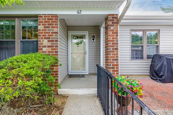 $340,000 | 62 Wycoff Way East, Unit 62, East Brunswick, NJ 08816