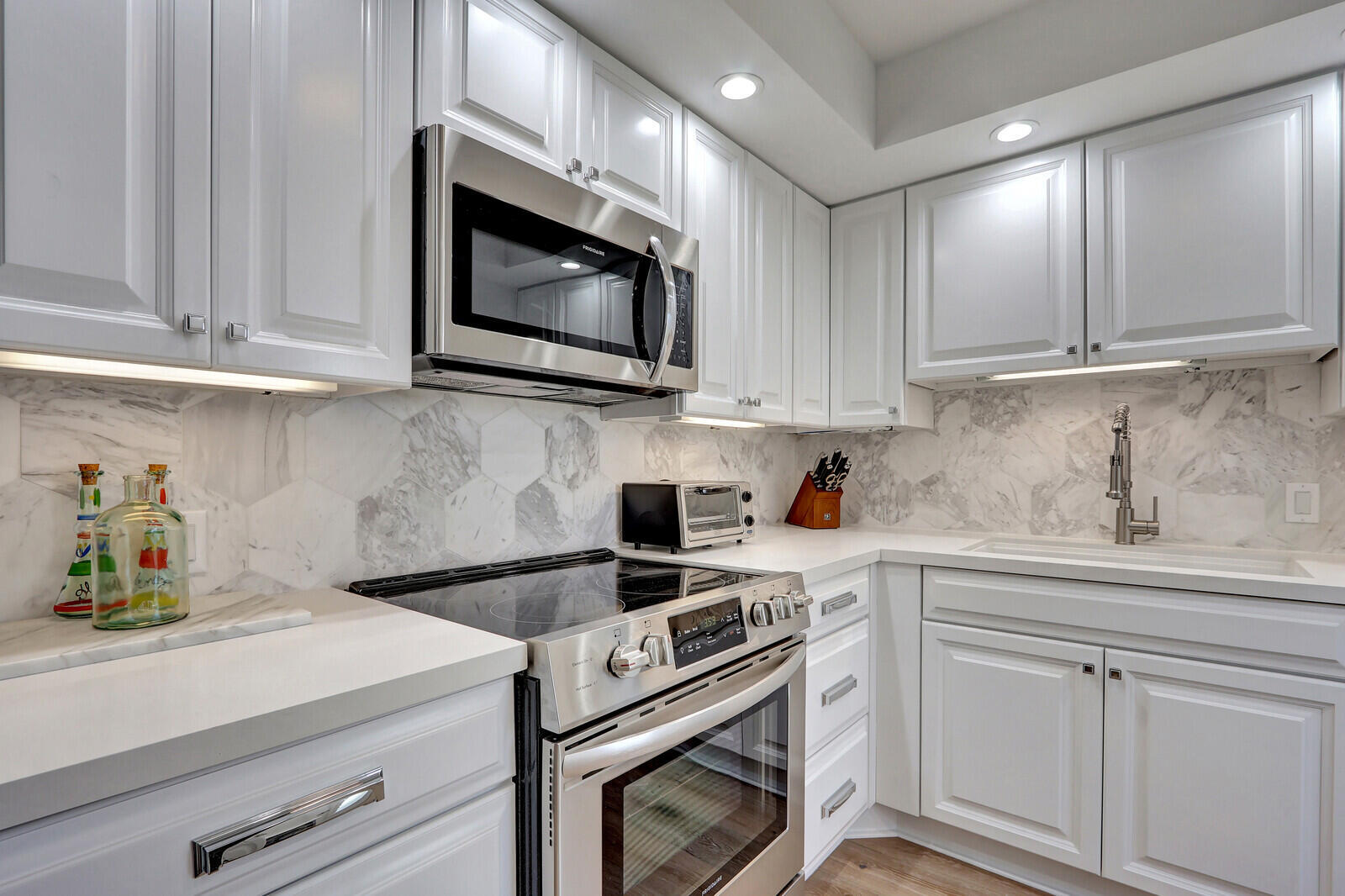 225 South Beach Road, Unit 204 Tequesta, FL 33469 - Photo 14 of 26 14_image_14_mls