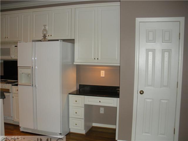801 Shamrock Road High Point, NC 27265 - Photo 5 of 12 Kitchen. Granite countertops, Large pantry & built-in desk area