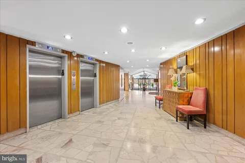 $1,690,000 | 1200 North Nash Street, Unit 838, Arlington, VA 22209