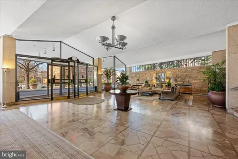 $1,690,000 | 1200 North Nash Street, Unit 838, Arlington, VA 22209