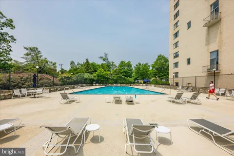 $1,690,000 | 1200 North Nash Street, Unit 838, Arlington, VA 22209