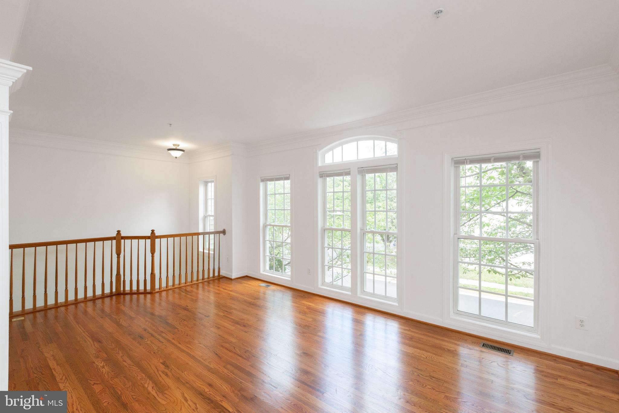 6495 Topsails Lane Springfield, VA 22150 - Photo 4 of 39 Gallery Image 4