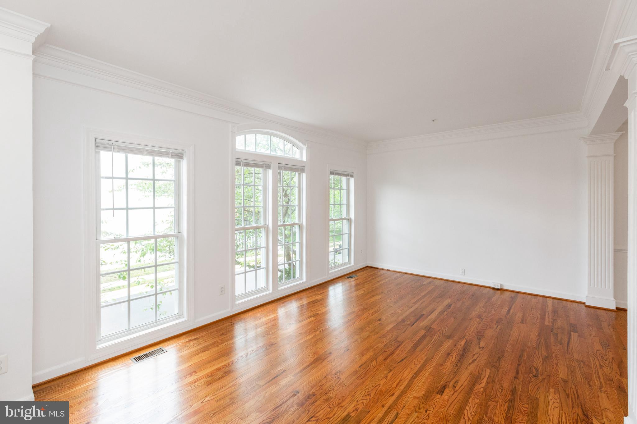 6495 Topsails Lane Springfield, VA 22150 - Photo 5 of 39 Gallery Image 5