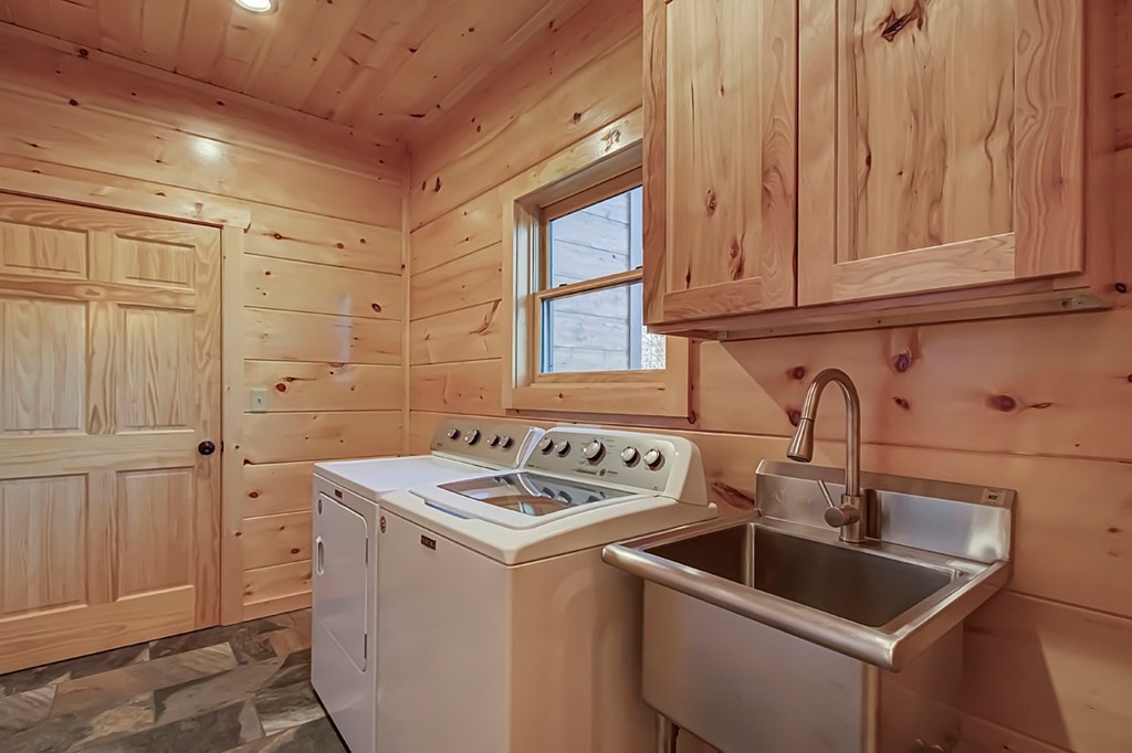 2610 Hatcher Mountain Road Sevierville, TN 37862 - Photo 41 of 72 Gallery Image 41