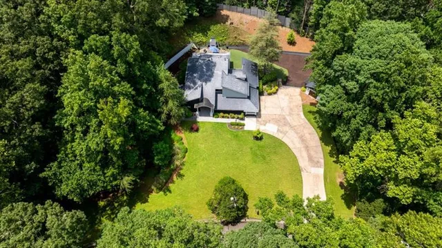 $1,994,000 | 4070 Whitewater Creek Road Northwest, Atlanta, GA 30327