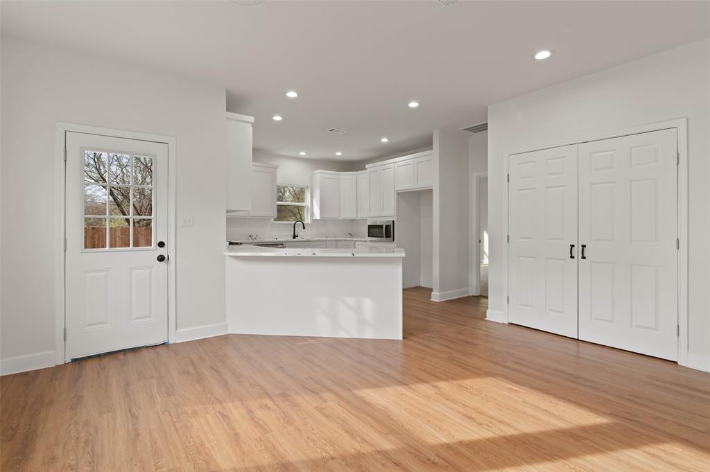 805 Ritchey Street Gainesville, TX 76240 - Photo 13 of 25 Gallery Image 13