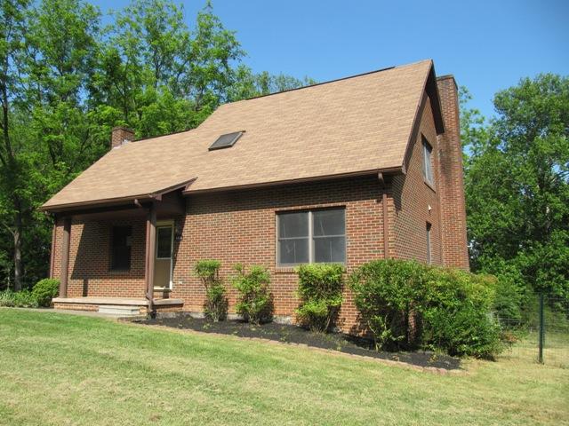 4364 Pitzer Road Roanoke, VA 24014 - Photo 1 of 15 Side