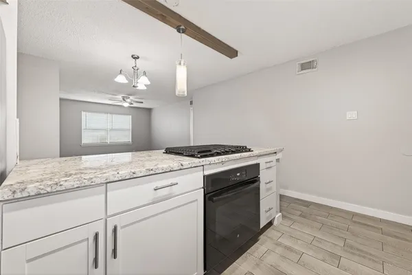 $1,500 | 1230 Shadowdale Drive, Unit 17, Houston, TX 77043