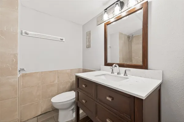 $1,500 | 1230 Shadowdale Drive, Unit 17, Houston, TX 77043