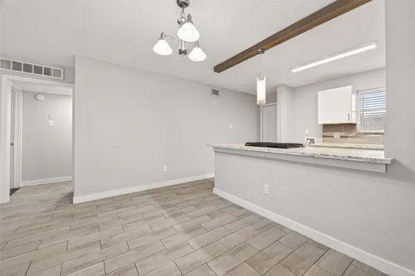 $1,500 | 1230 Shadowdale Drive, Unit 17, Houston, TX 77043