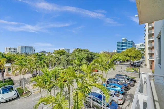 $2,550 | 2775 Northeast 187th Street, Unit 202, Aventura, FL 33180