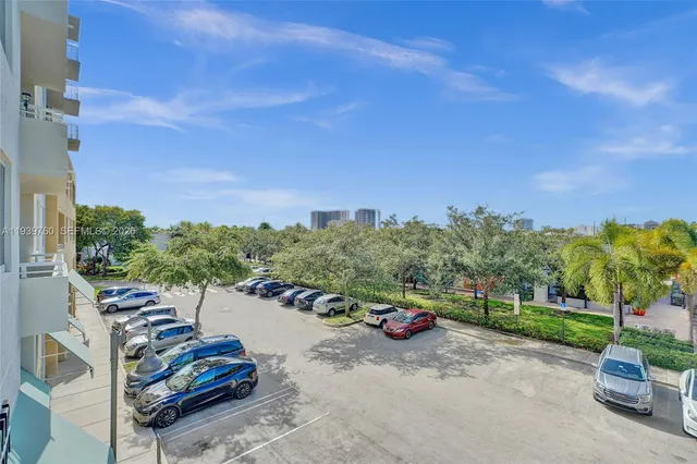 $2,550 | 2775 Northeast 187th Street, Unit 202, Aventura, FL 33180