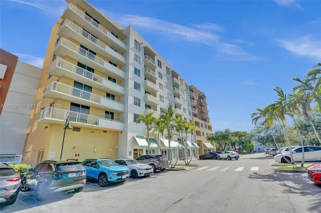 $2,550 | 2775 Northeast 187th Street, Unit 202, Aventura, FL 33180