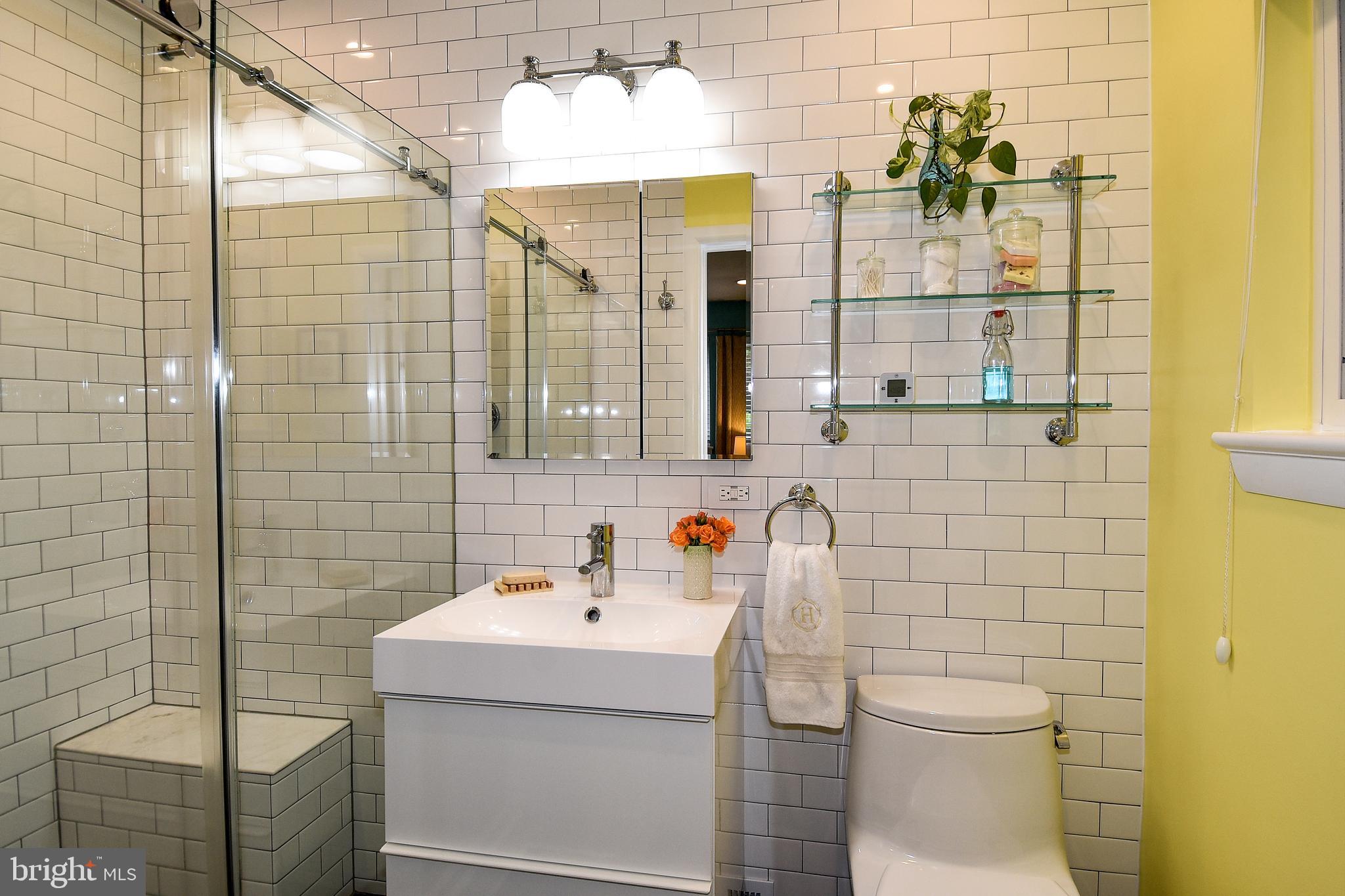 13712 Berkley Road Silver Spring, MD 20904 - Photo 20 of 48 Master Bath