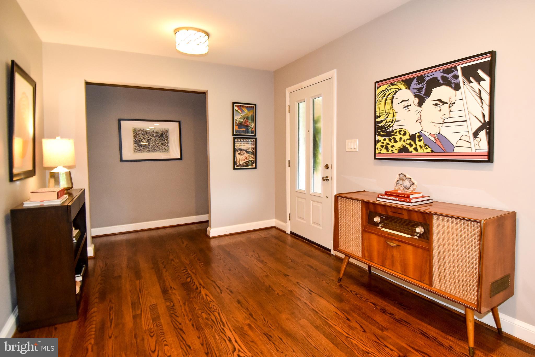 13712 Berkley Road Silver Spring, MD 20904 - Photo 2 of 48 Main entrance foyer