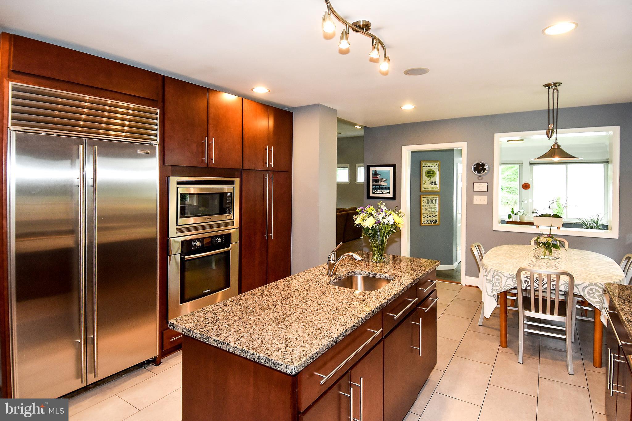 13712 Berkley Road Silver Spring, MD 20904 - Photo 8 of 48 Gourmet eat-in kitchen