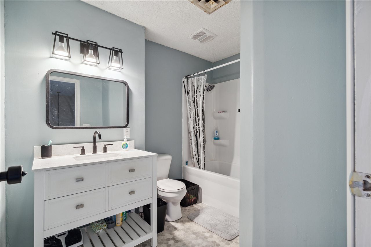 357 Boyson Road Northeast Cedar Rapids, IA 52402 - Photo 21 of 34 Gallery Image 21