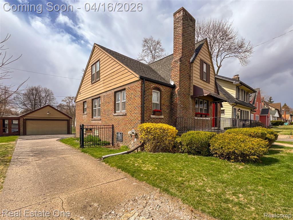 486 West Iroquois Road Pontiac, MI 48341 - Photo 3 of 56 Gallery Image 3