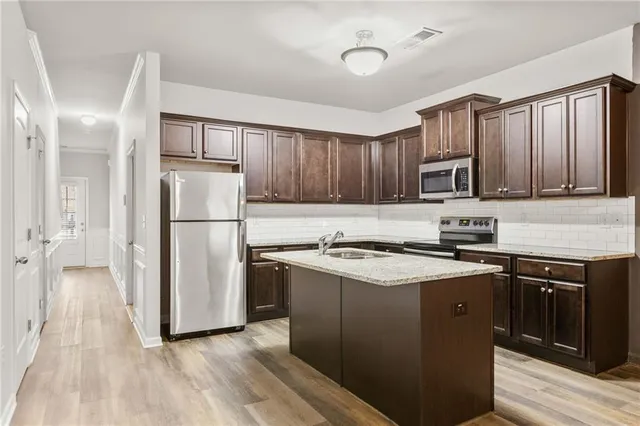 $249,900 | 4497 Ravenwood Drive, Union City, GA 30291